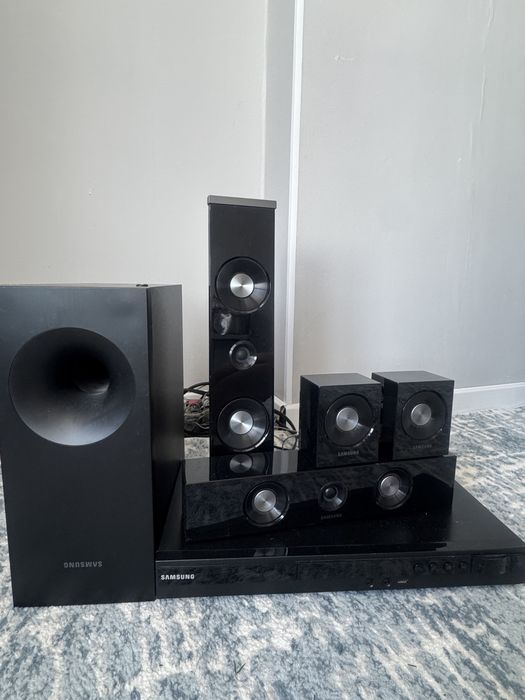 Продам колонки в отличном состояни