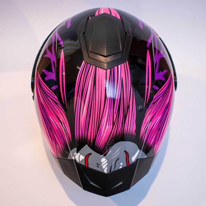 Каска за мотор пистов , скутер , ел. тротинетка др. ( Размер S 55-56 )