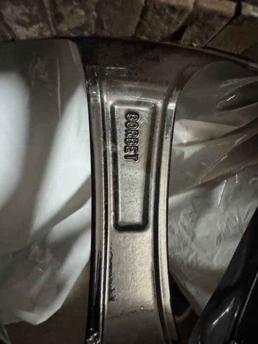 Черни джанти Borbet със зимни гуми 235/55/18 18 5х112 57.1 / 66.6 VW Tiguan Golf Passat Mercedes Audi BMW Skoda Seat