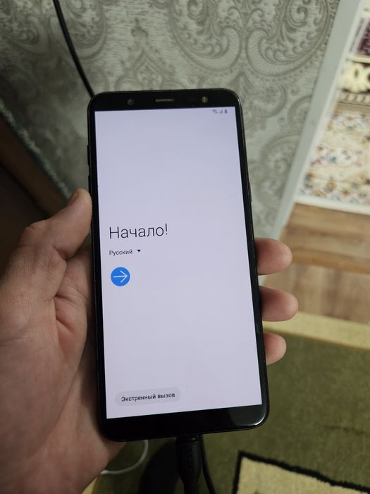 Самсунг J8 32g продам