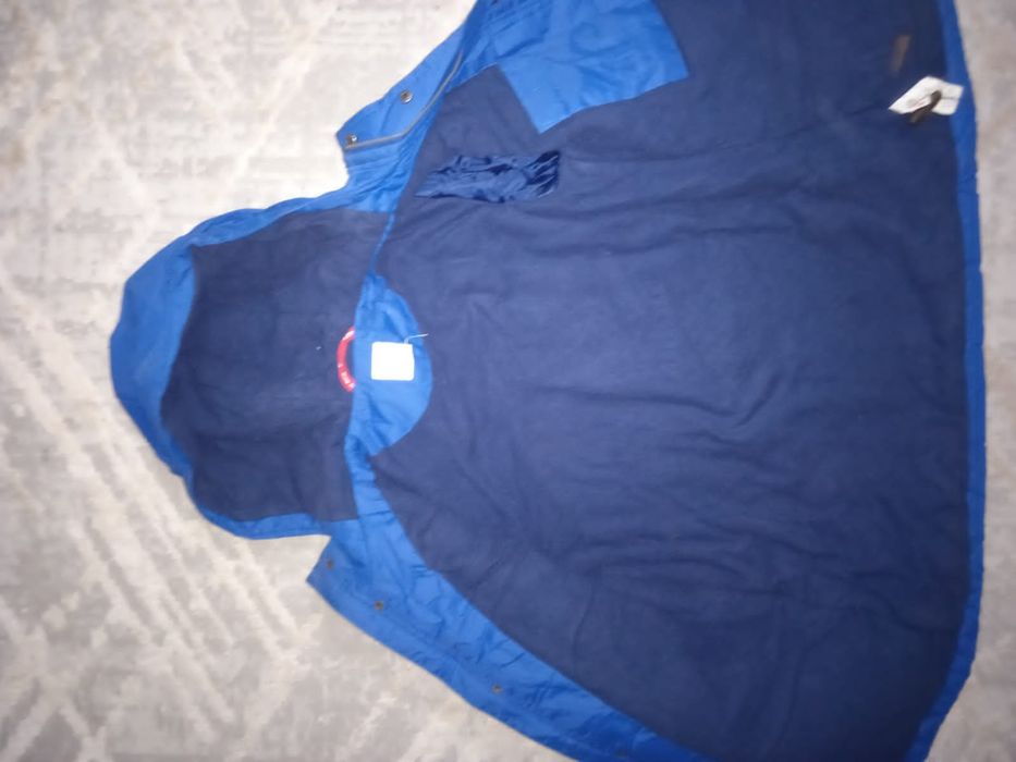 Продам куртку на мальчика