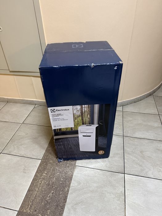 Напольный кондиционер electrolux
