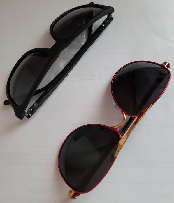 Vând ochelari de soare