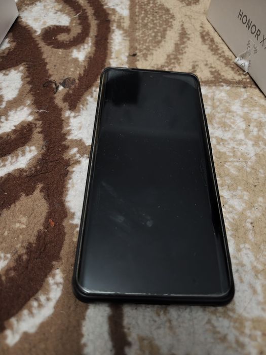 Продаю свой смартфон Honor x9b