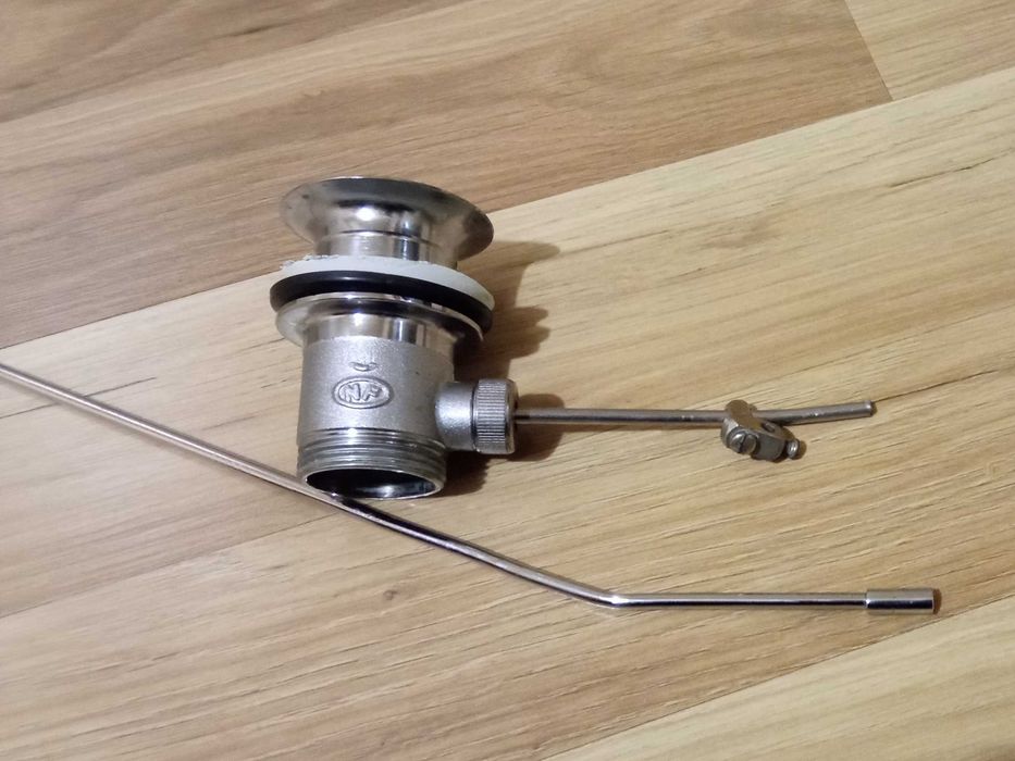 Закачалка, Сапунерка, Стъкло за полица, Сифон за мивка