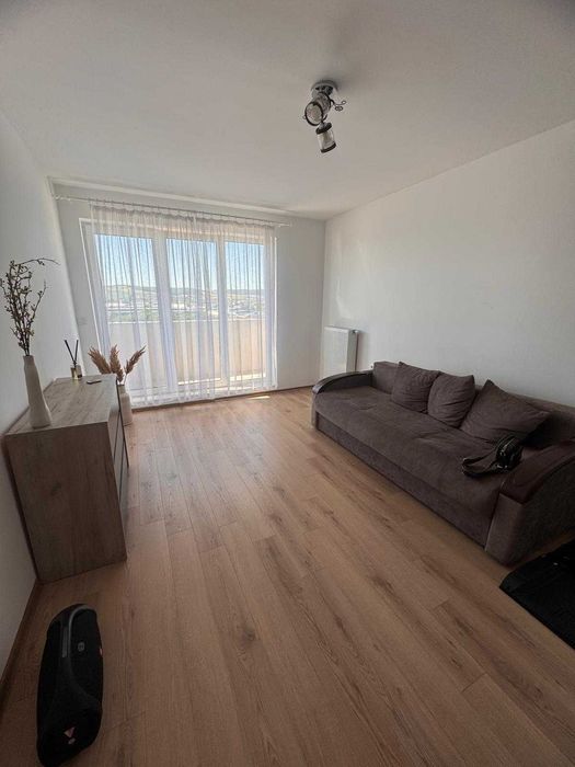 Se inchiriaza apartament cu 2 camere in complexul Maurer Residence