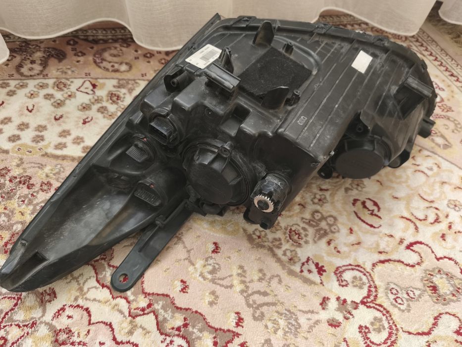 Фара передняя правая Санта фе 2013