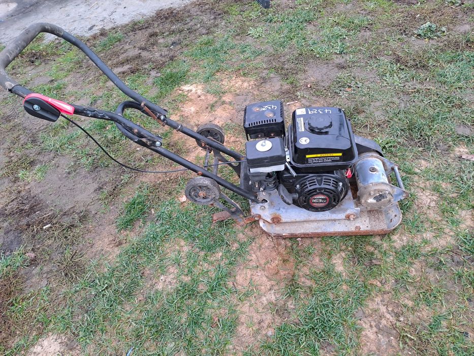 Трамбовка виброплоча