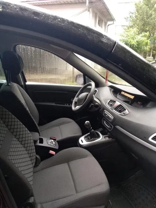 RENAULT Scenic 2010 — imagine 3