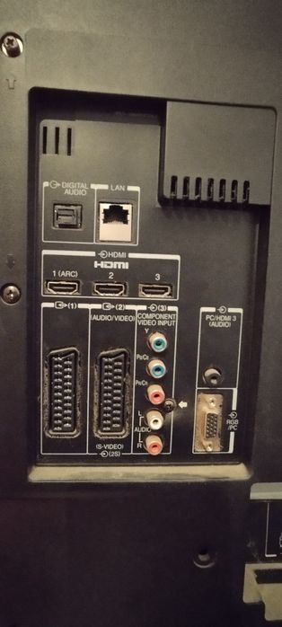 Телевизор Toshiba 32 инча