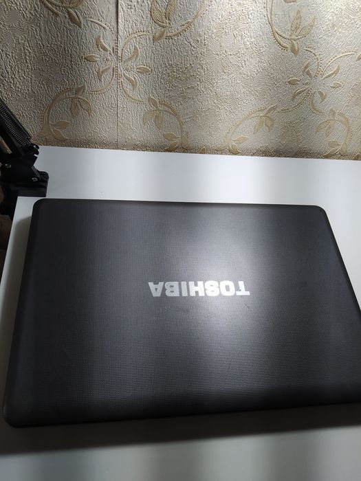 Продам ноутбук Toshiba