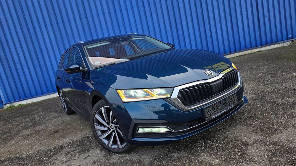 Skoda Octavia 2022 MATRIXX Led Dsg Virtual Cockpit Camera Acc Front Lane Light Asist