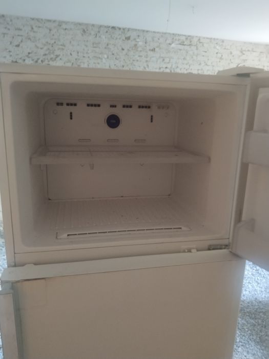 Продам холодильник Samsung