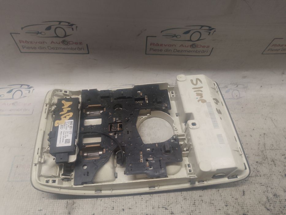 plafoniera audi a4 b8 2011