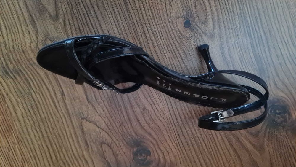 Черни сандали 37 номер