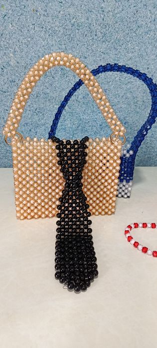 Декоративная ручная сумка