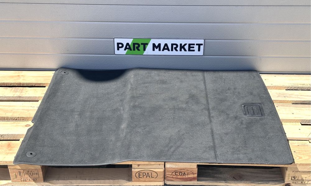 Кора багажник AUDI A7 C8 4K8863463