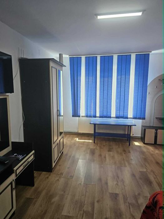Inchiriez apartamente si garsoniere