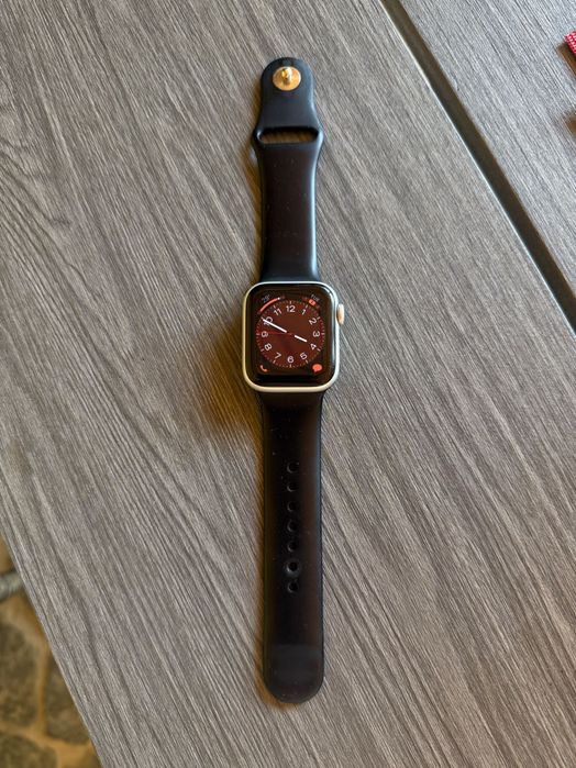 Часовник apple watch SE 2 nd Gen сив