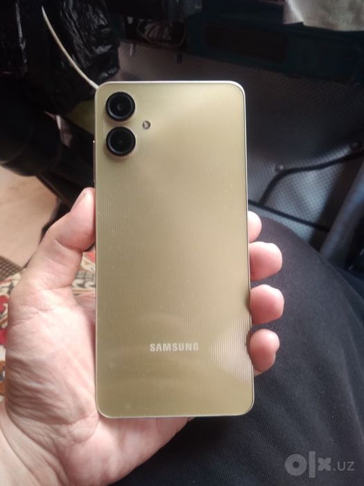 Samsung a06 telfon sotiladi   holati idiyal  bir qoll ishltilgan