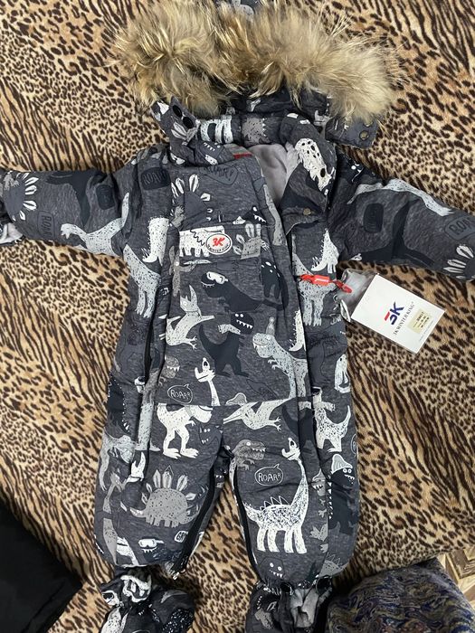 Продам детские комбинезоны