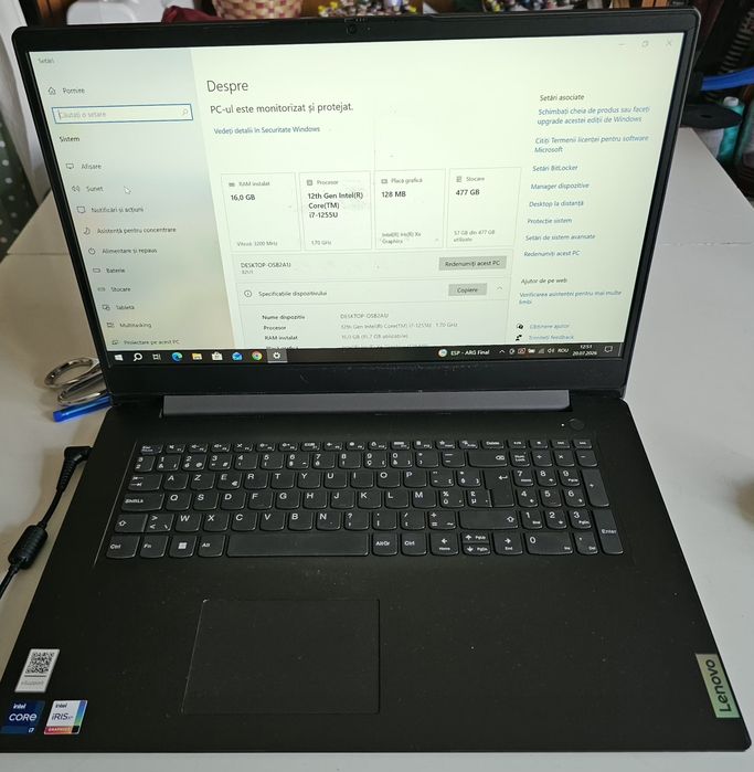 Laptop Lenovo v17 G3 IAP I7