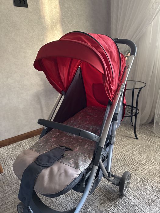 Продаю коляску прогулочную Babyton Active