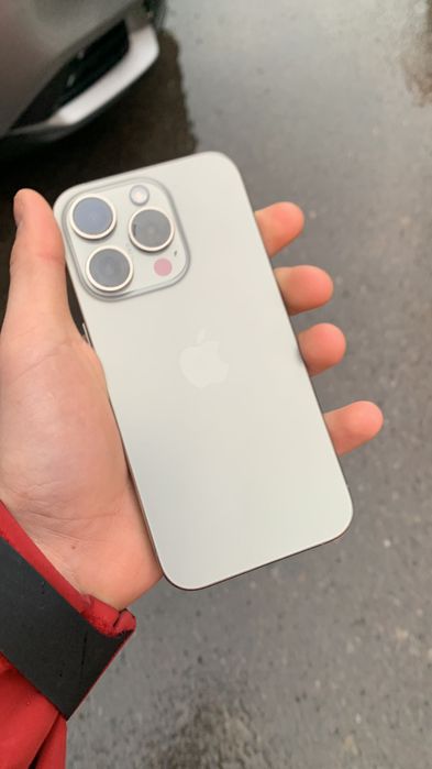 айфон 15 про 93 акб