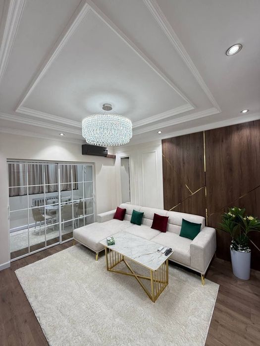 Сдаётся Ойбек Афросийоб е 3 комнт ангельски-прекрасная квартира