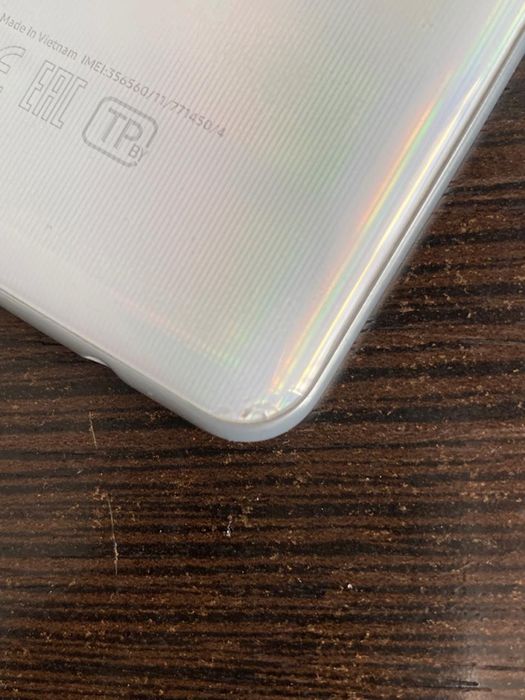 Продам телефон