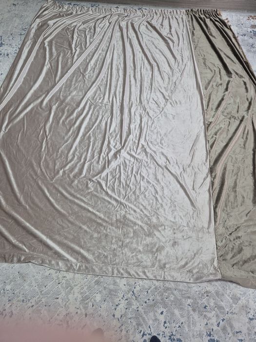 Велюровый шторы хорошие