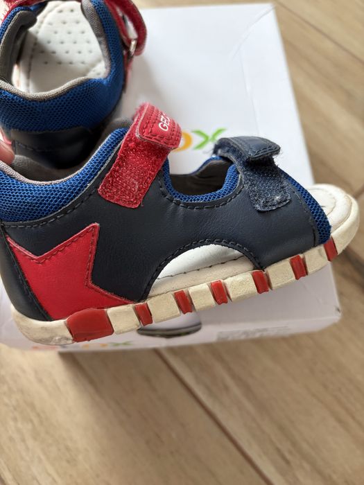 Детски сандали Geox