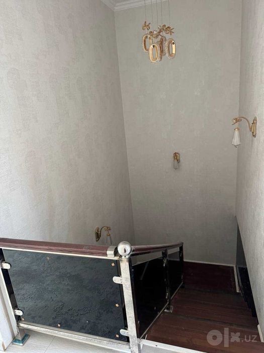 Oilaga 2 sotixli xonadon erkin postdan otganda