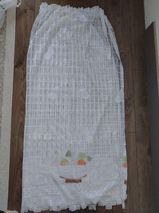 Отдам даром тюль на кухню