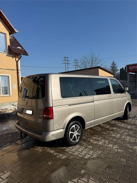 Volkswagen Caravelle 2.0 TDI – 102 CP – 2011 – 8+1 locuri – RO 2015