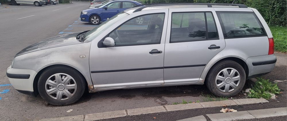 Vând motor VW Golf 4 Variant,1.6 benzina