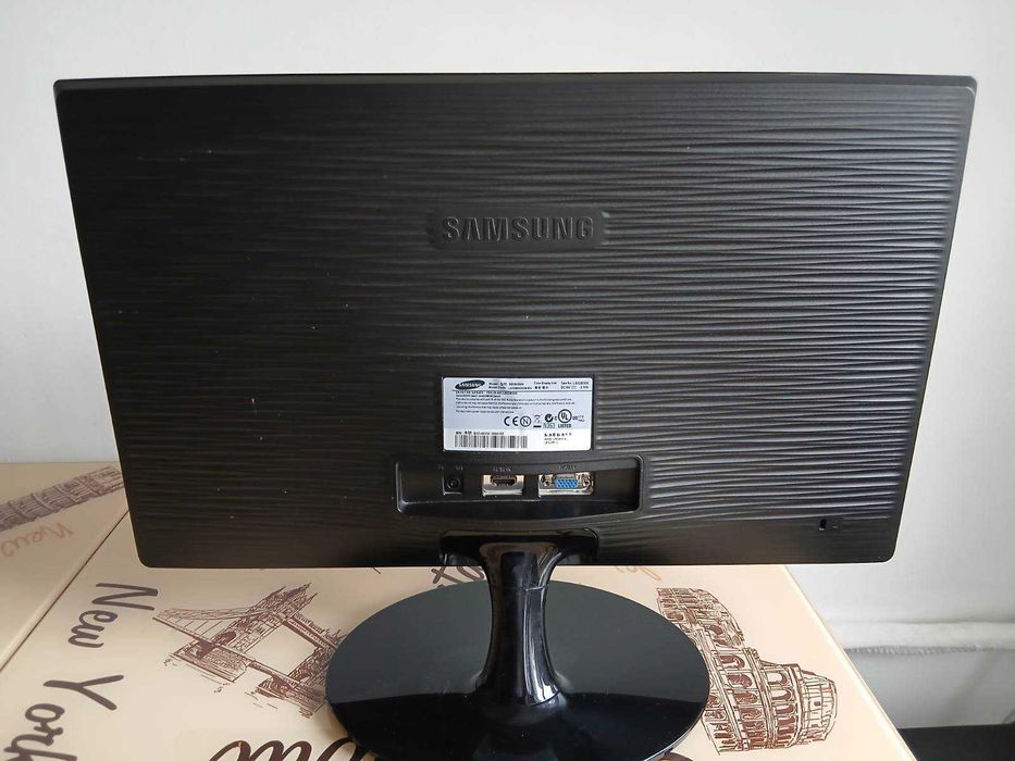 Monitor LED Samsung 21.5, Wide, Full HD, HDMI