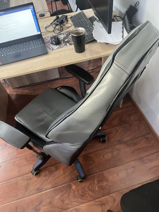 компьютерное кресло