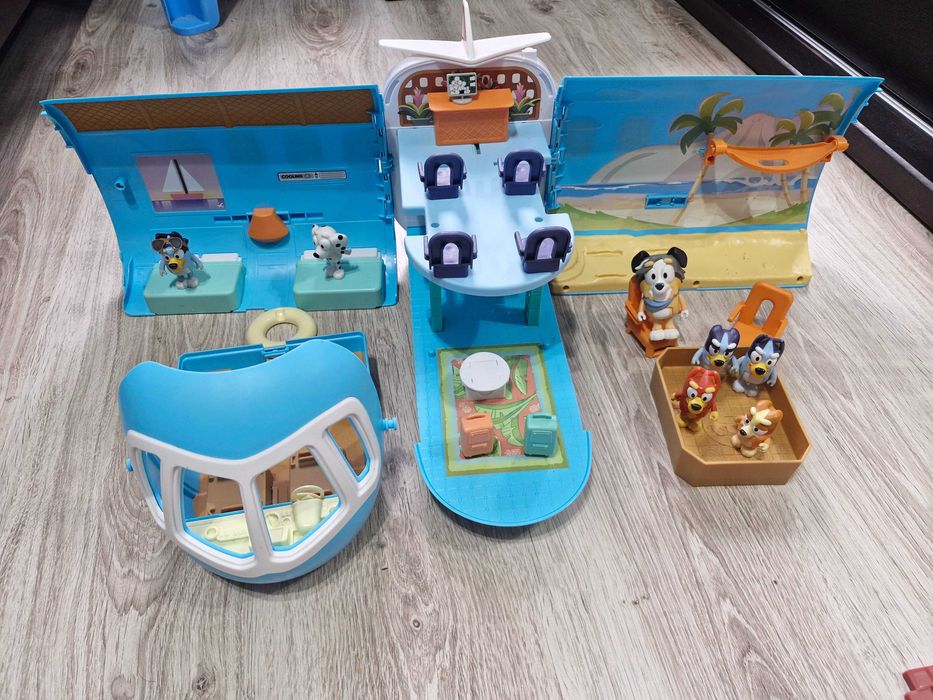 Casuta Bluey si Bingo