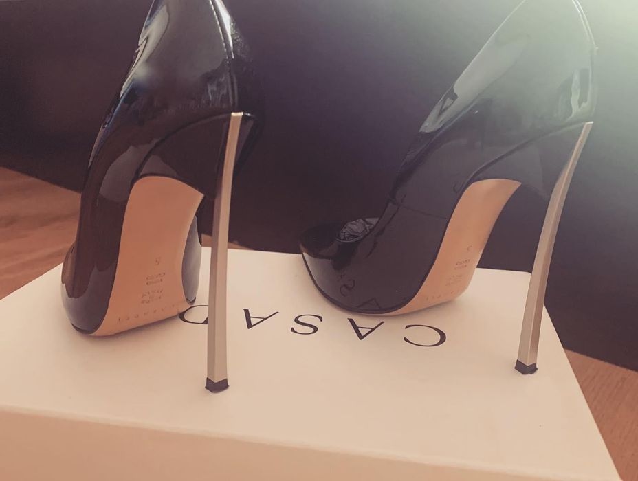 Обувки с висок ток Casadei