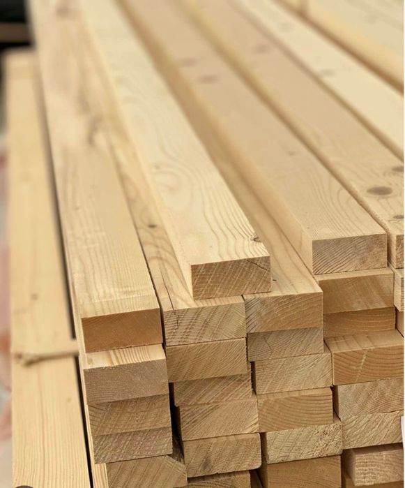 Depozit lemn pentru constructii