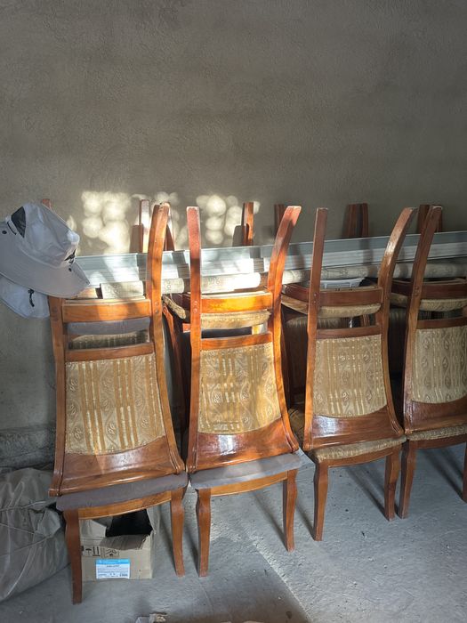 Стулья срочна продается