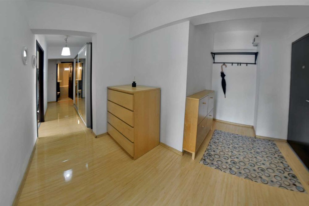 Apartament de inchiriat/ PROPRIETAR /3 camere /et.9 din 10/decomodat