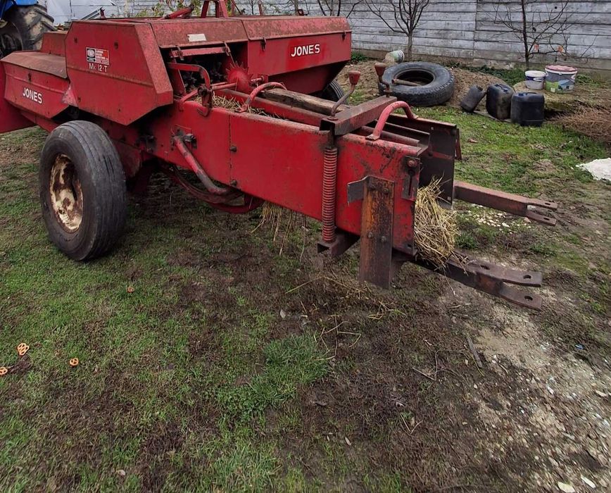 Vand balotera si masina de ingrasamant