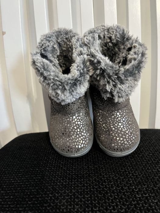 Vand cizme fetite marimea 20