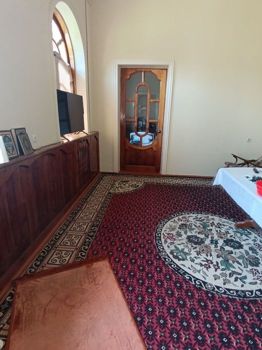 Хасанбой Шерибом 10-хона 7-Сотих Учаска Ховли Узок Муддатга Берилади