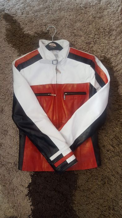 Естествена кожа дамско яке.