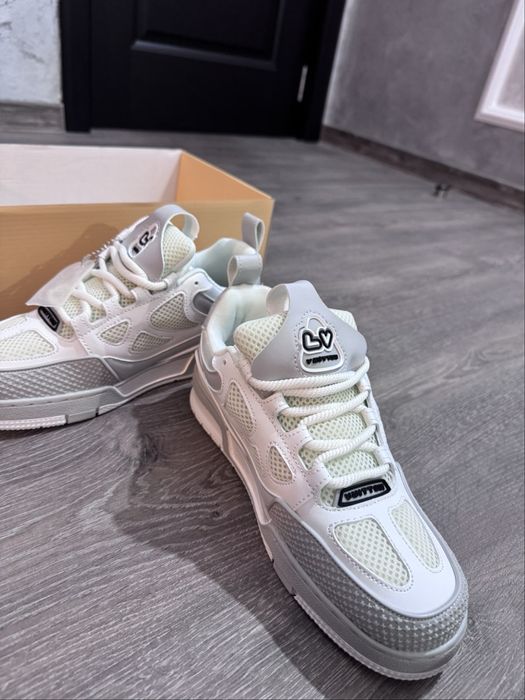 Lv Skate Grey.  41