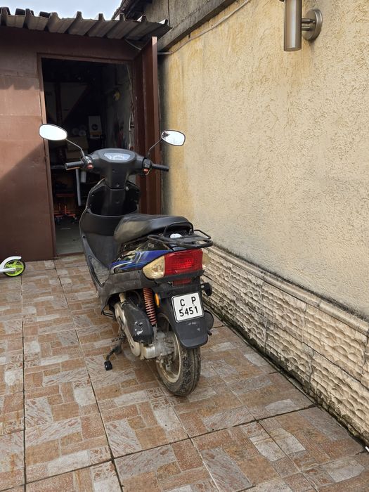 Скутер 50 кубика със регистрация