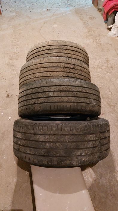 Continental 255/45 R20